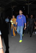 Abhishek Bachchan snapped at airport on 7th Nov 2015